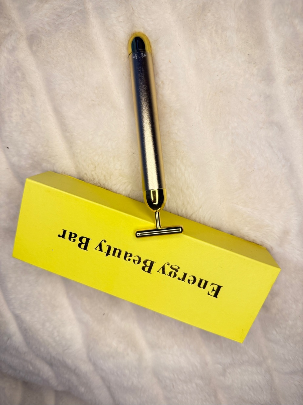 Energy Beauty Bar Facial T-Bar Roller - Gold - Picture 4 of 4